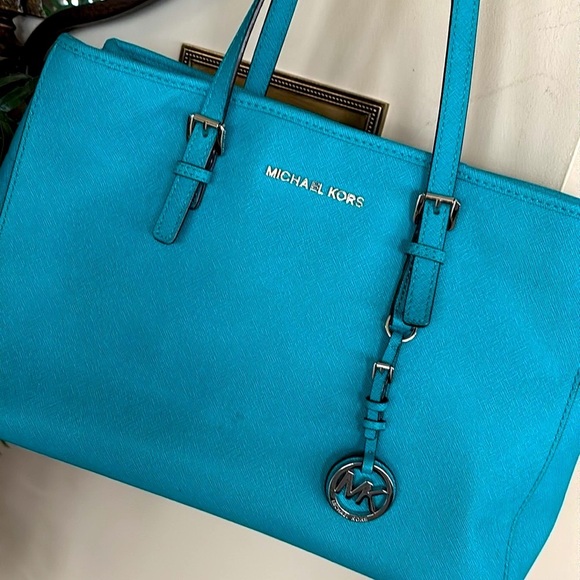 Michael Kors Saffiano Leather Jet Set Large Tote Turquoise Blue Shoulder Bag - Picture 4 of 16